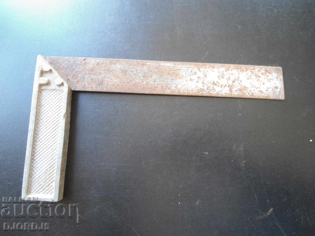 Old tool with price 5.00 BGN | € 2.56