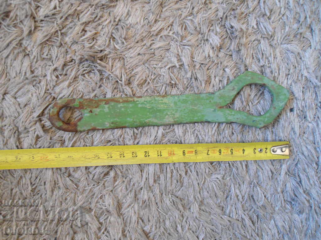 Auction Old wrought latch Auction Old wrought latch