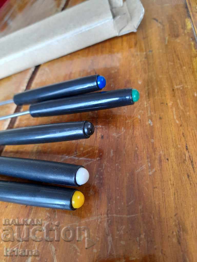 Delivery of Old forks for Fondue Delivery of Old forks for Fondue