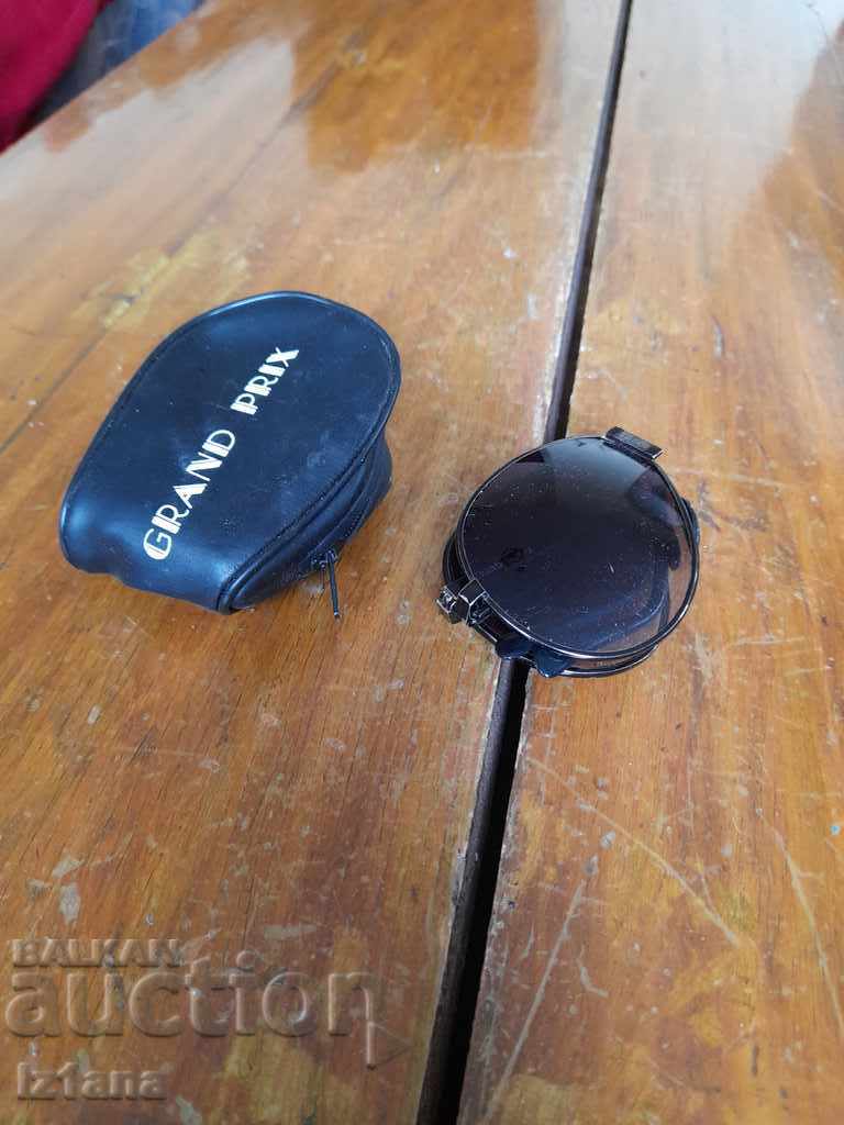 Vintage Grand Prix Sunglasses with price 35.00 BGN | € 17.90 Vintage Grand Prix Sunglasses with price 35.00 BGN | € 17.90