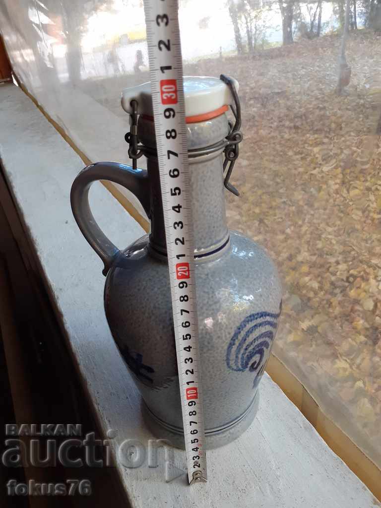 Large bottle of pottery - 6 Large bottle of pottery - 6