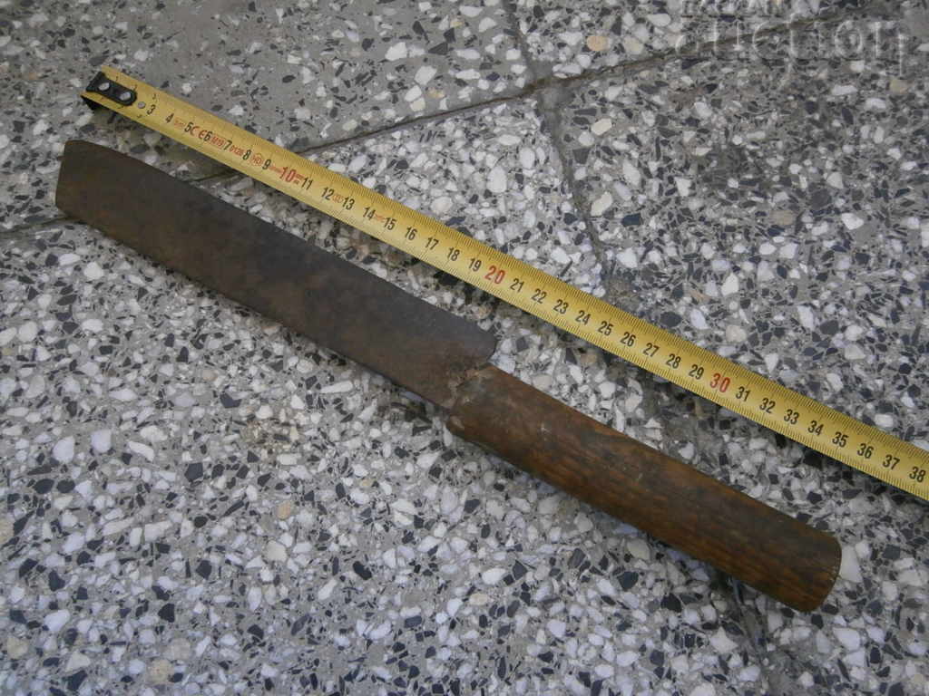 Old forged KNIFE CUTTER blade, wrought iron with price 31.00 BGN | € 15.85 Old forged KNIFE CUTTER blade, wrought iron with price 31.00 BGN | € 15.85