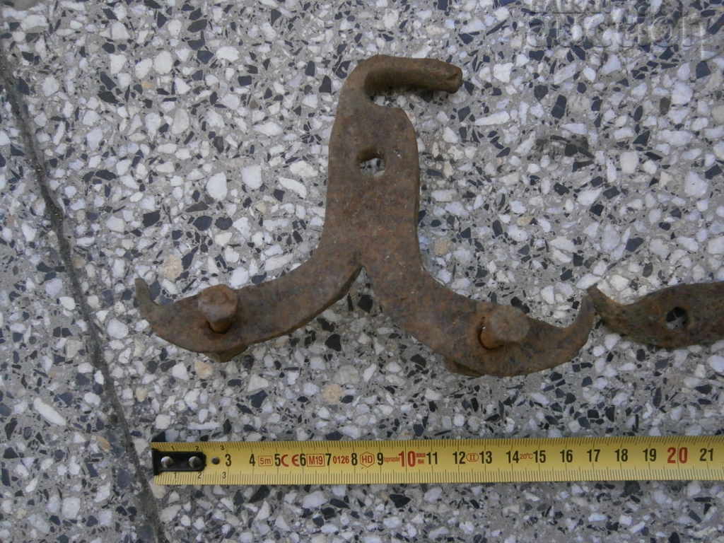 antique wrought iron hinges lock latch lot with price 41.00 BGN | € 20.96 antique wrought iron hinges lock latch lot with price 41.00 BGN | € 20.96