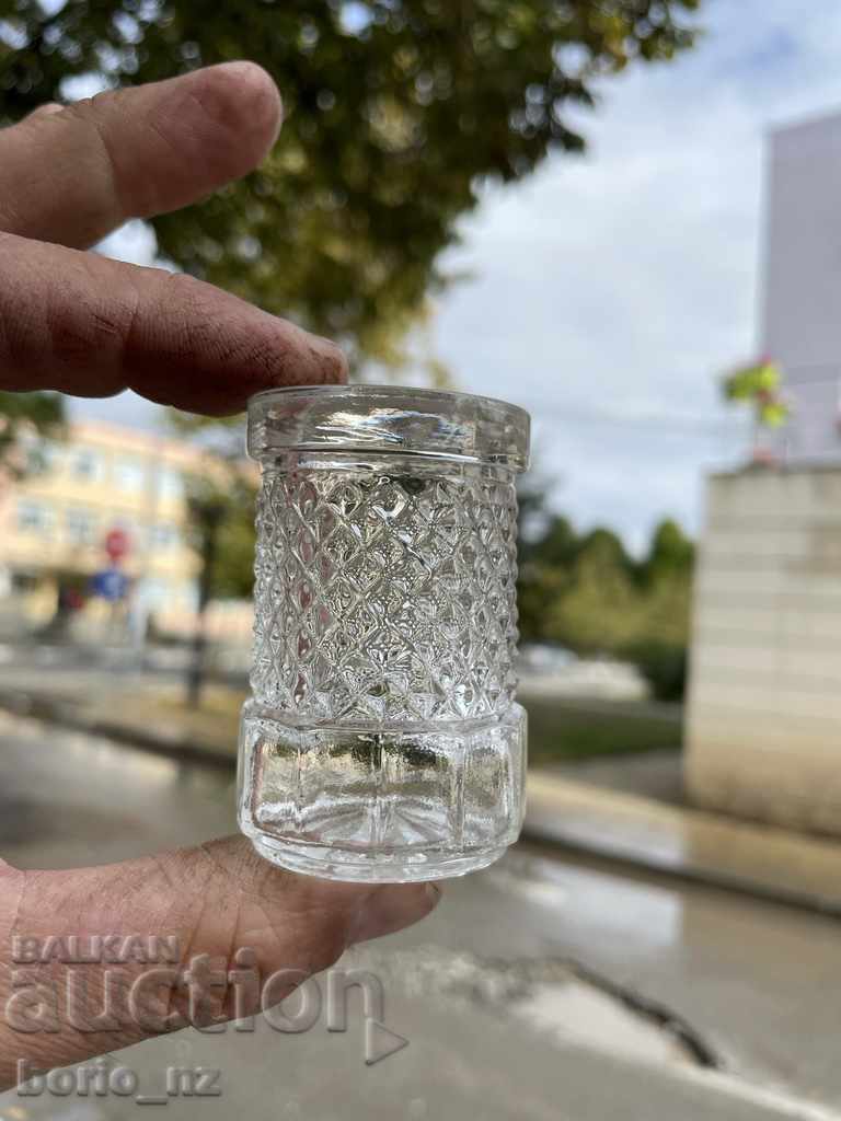 Auction 10733. OLD SERVICE GARAPHA AND GLASSES SOLID GLASS Auction 10733. OLD SERVICE GARAPHA AND GLASSES SOLID GLASS