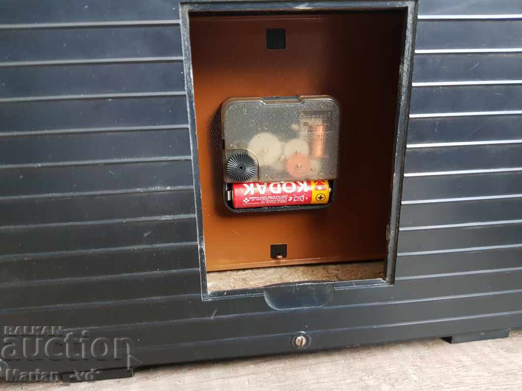 Amber quartz table clock - 6