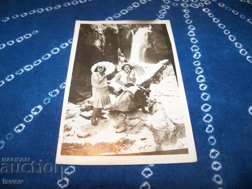 Old postcard photo, women with umbrellas, no captions. with price 10.00 BGN | € 5.11 Old postcard photo, women with umbrellas, no captions. with price 10.00 BGN | € 5.11