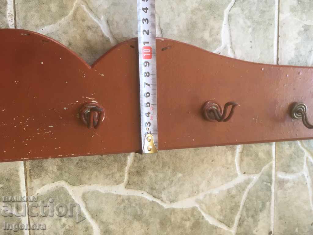 HANGER HANGER ANCIENT WOOD with price 24.00 BGN | € 12.27