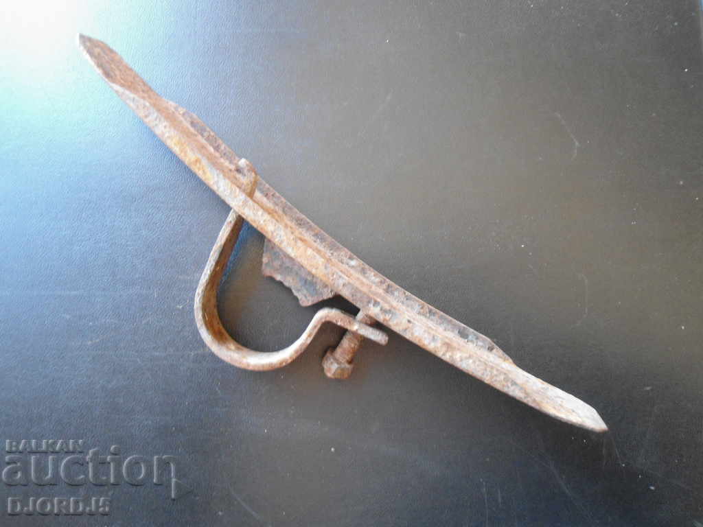 Auction Old wrought iron Auction Old wrought iron