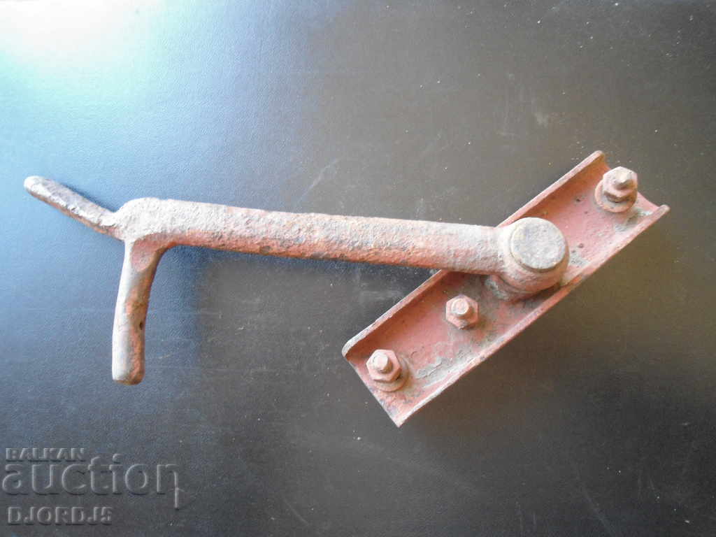 Old latch, lock, gate with price 6.00 BGN | € 3.07 Old latch, lock, gate with price 6.00 BGN | € 3.07