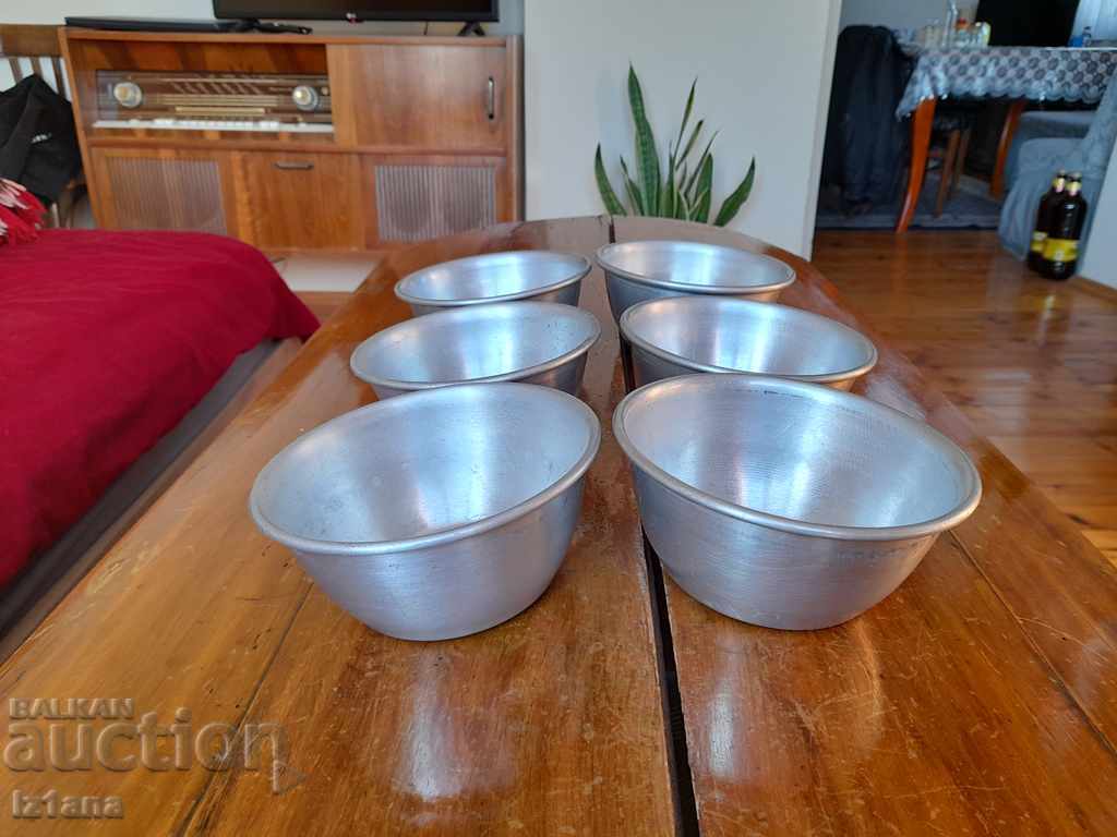 Old aluminum bowl, bowls, bowls