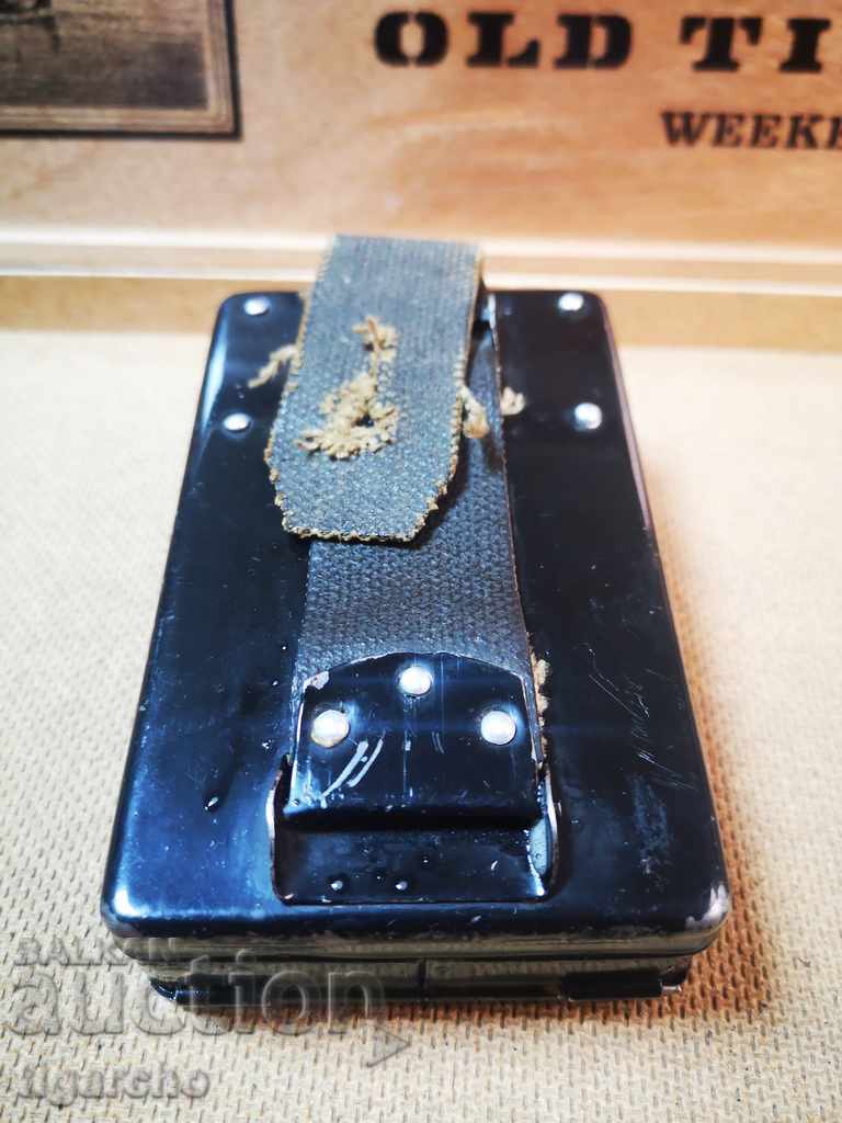 Railway flashlight with price 45.00 BGN | € 23.01 Railway flashlight with price 45.00 BGN | € 23.01