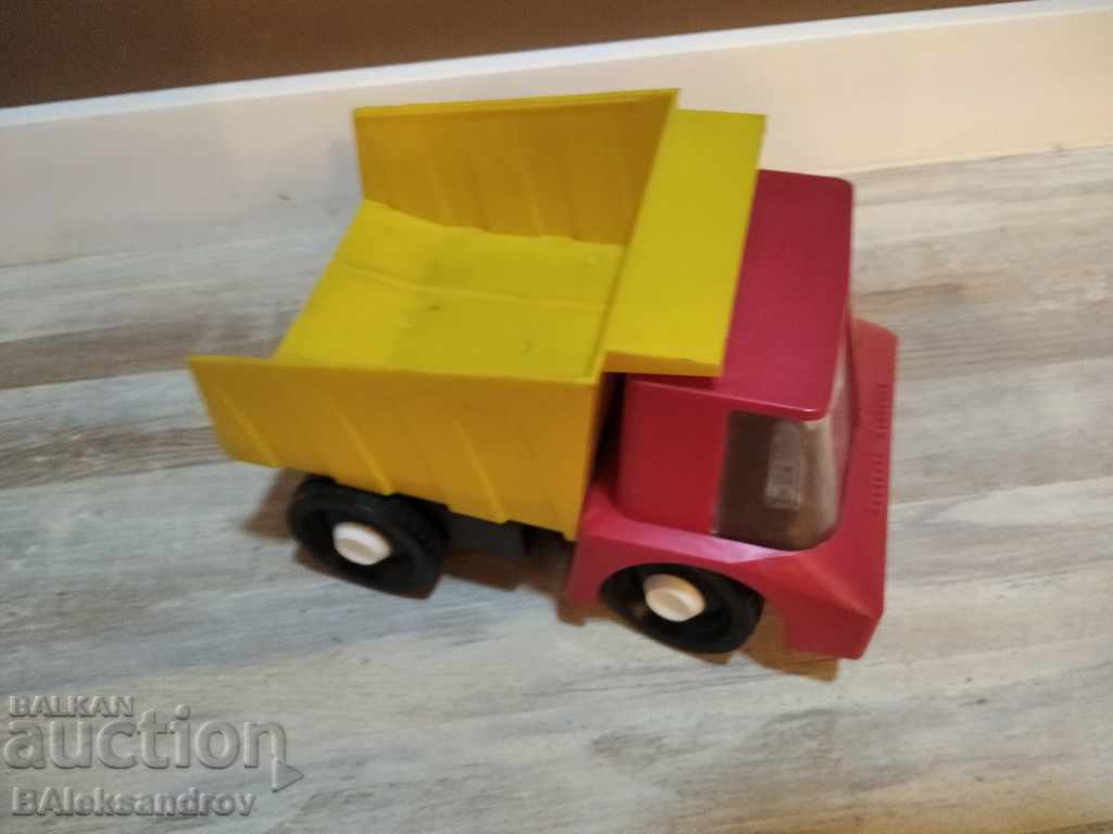 Auction A big truck of the USSR Auction A big truck of the USSR