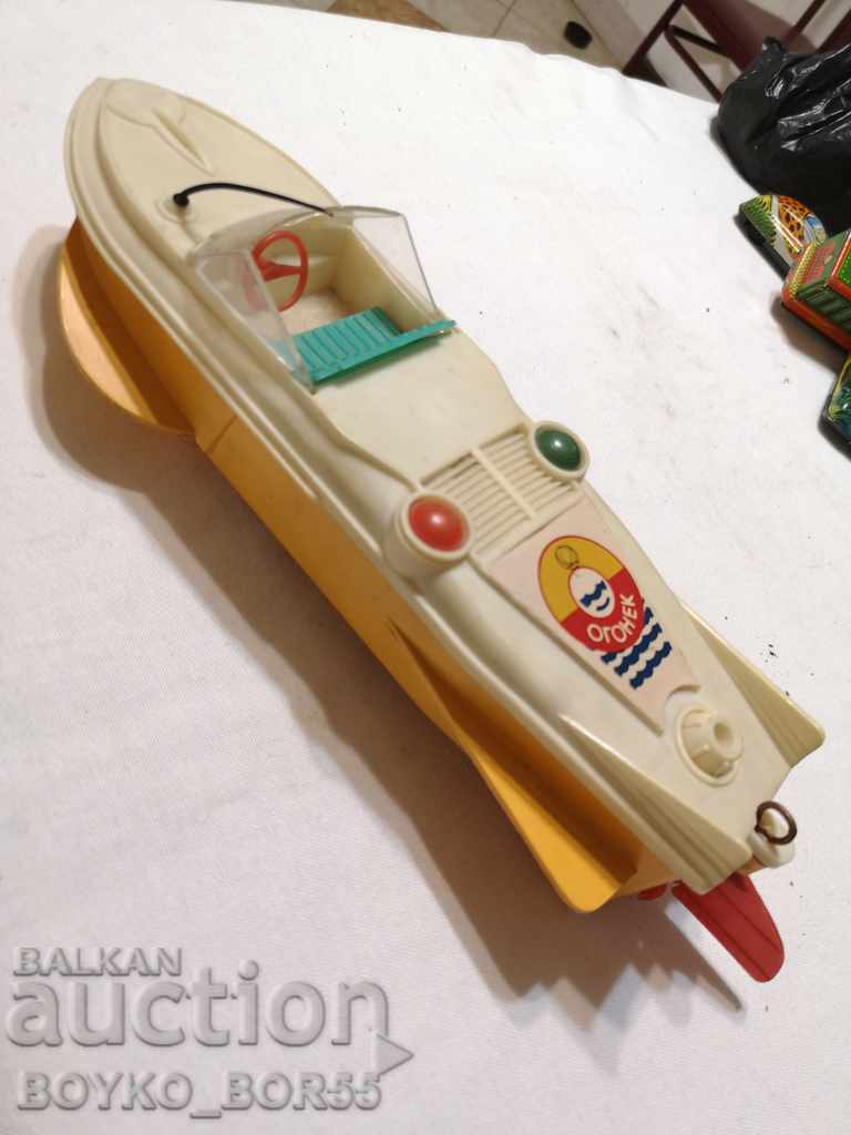 Scooter rusesc mare de jucărie socială cu barcă cu motor „OGONEK”