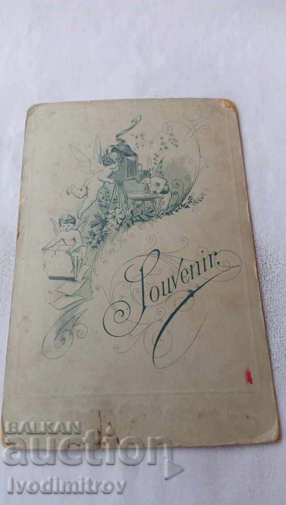 Φωτογραφία Μικρό κορίτσι από χαρτόνι με τιμή 5.45 BGN | € 2.79