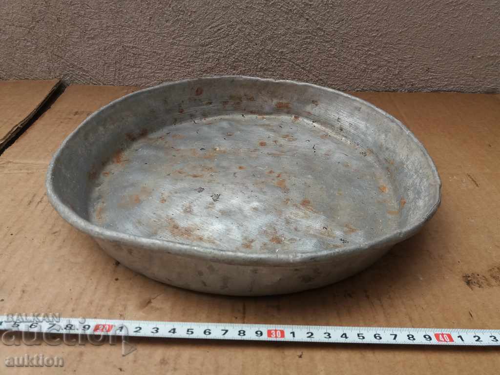 ΠΑΛΙΟΣ ΤΑΨΙ ΑΛΟΥΜΙΝΙΟΥ ΓΙΑ ΠΙΤΑ, ΤΟΥΡΤΕΣ με τιμή 3.99 BGN | € 2.04