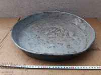 OLD LARGE ALUMINUM TRAY FOR BREADS, PATS, ETC.