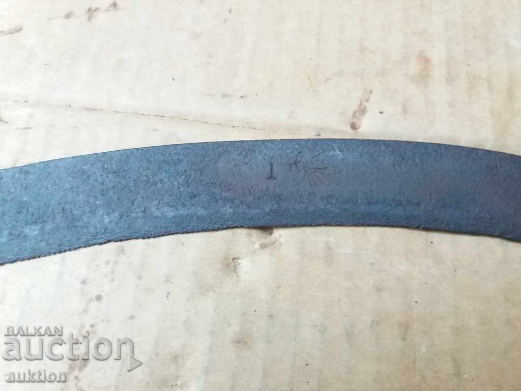 SET OF TWO REVIVAL SICKLES - MARKED BEE - 6 SET OF TWO REVIVAL SICKLES - MARKED BEE - 6