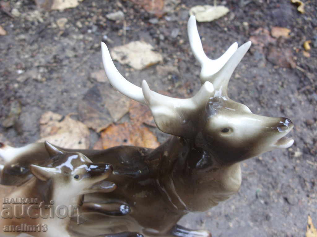 VECHI PORCELAN ROYAL DUX cu preț 160.00 BGN | € 81.81