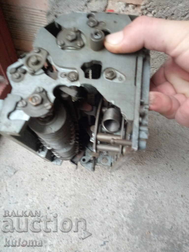 Delivery of Old calculator for parts Delivery of Old calculator for parts