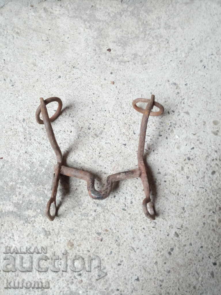 Old forged reins with price 24.99 BGN | € 12.78 Old forged reins with price 24.99 BGN | € 12.78