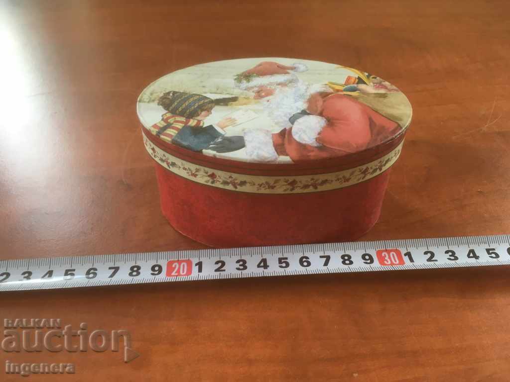 BOX OVAL CHRISTMAS NEWLY PRESSED CARDBOARD with price 4.10 BGN | € 2.10