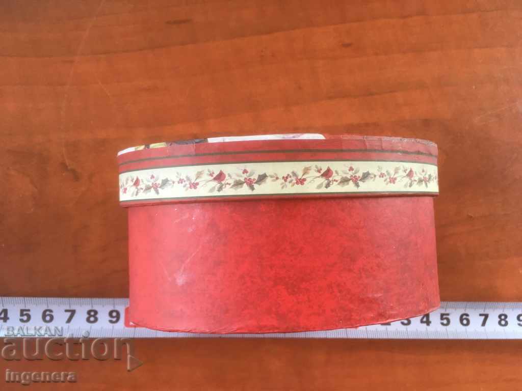 Auction  BOX OVAL CHRISTMAS NEWLY PRESSED CARDBOARD