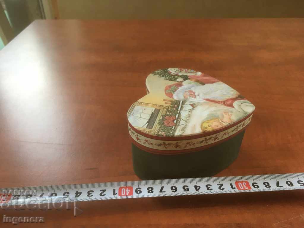 CHRISTMAS BOX NEW PRESSED CARDBOARD HEART with price 4.10 BGN | € 2.10 CHRISTMAS BOX NEW PRESSED CARDBOARD HEART with price 4.10 BGN | € 2.10