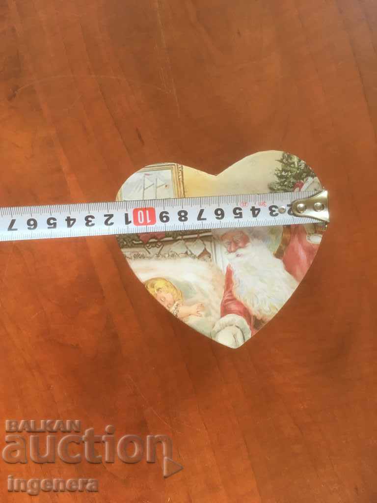 CHRISTMAS BOX NEW PRESSED CARDBOARD HEART - 5 CHRISTMAS BOX NEW PRESSED CARDBOARD HEART - 5