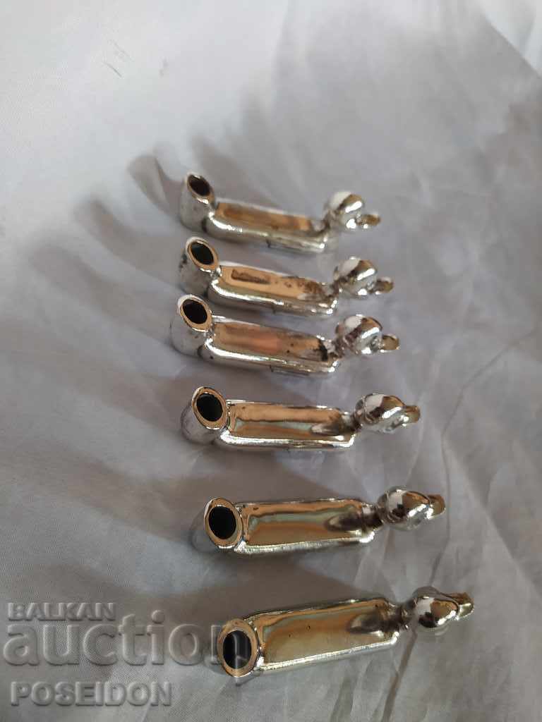 Delivery of CUTLERY STANDS Delivery of CUTLERY STANDS