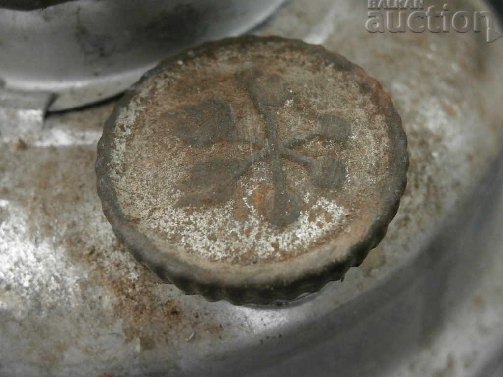 Auction antique gas lantern Auction antique gas lantern