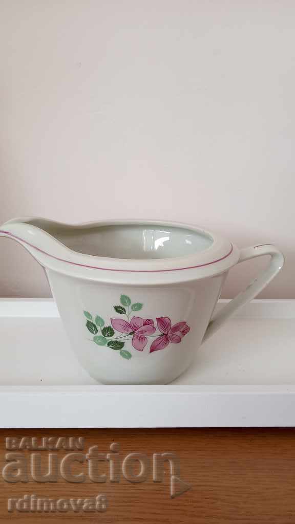 Delivery of K-T SOUP WITH SAUCIERA Delivery of K-T SOUP WITH SAUCIERA