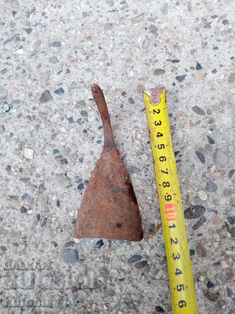 Стара желязна обувалка