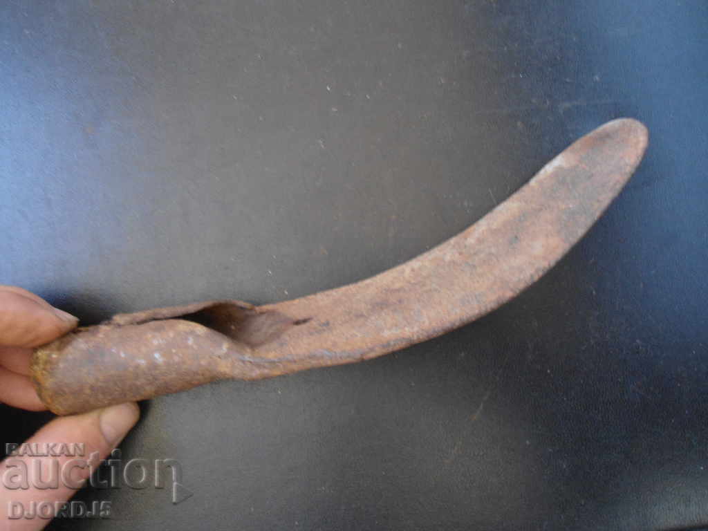 Auction Old tool, wrought iron, 0.400 kg. Auction Old tool, wrought iron, 0.400 kg.