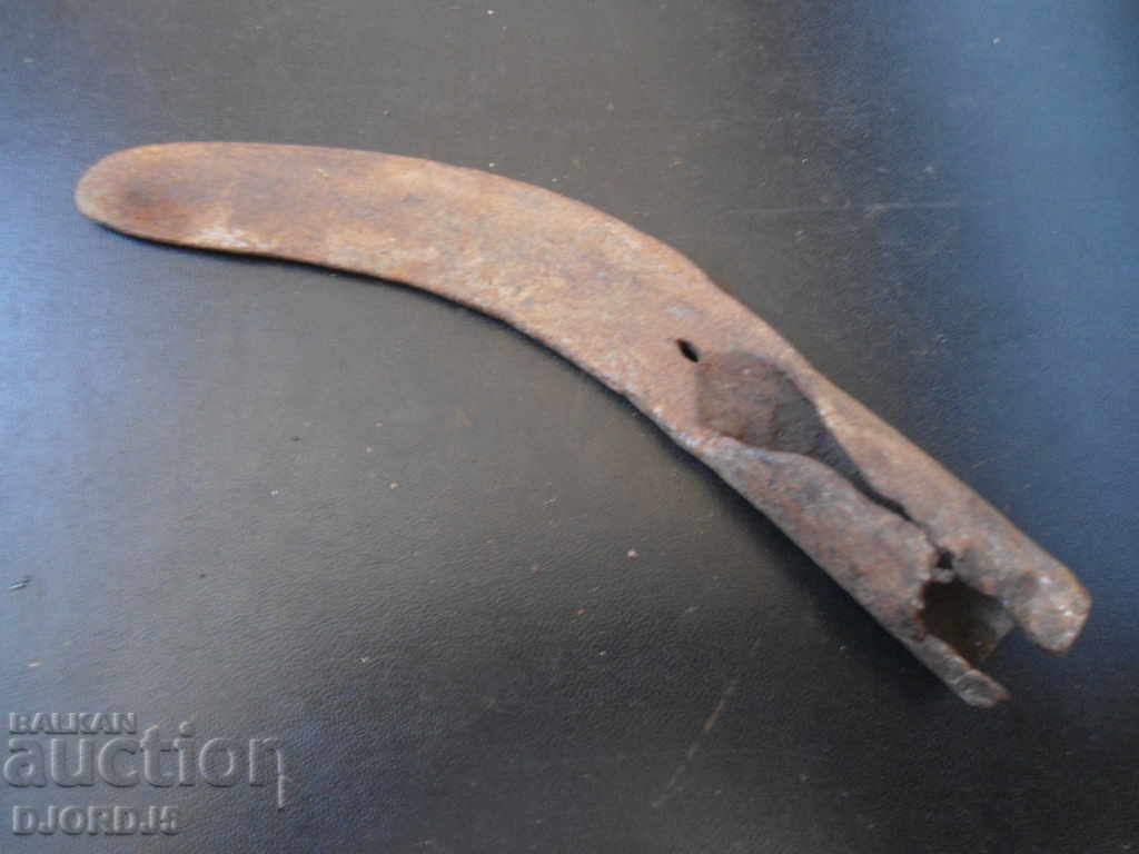 Delivery of Old tool, wrought iron, 0.400 kg. Delivery of Old tool, wrought iron, 0.400 kg.