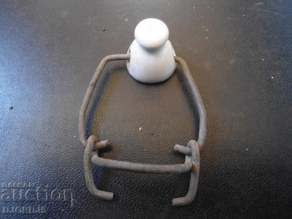 Delivery of Old caps for lemonade bottles, 4 pieces Delivery of Old caps for lemonade bottles, 4 pieces