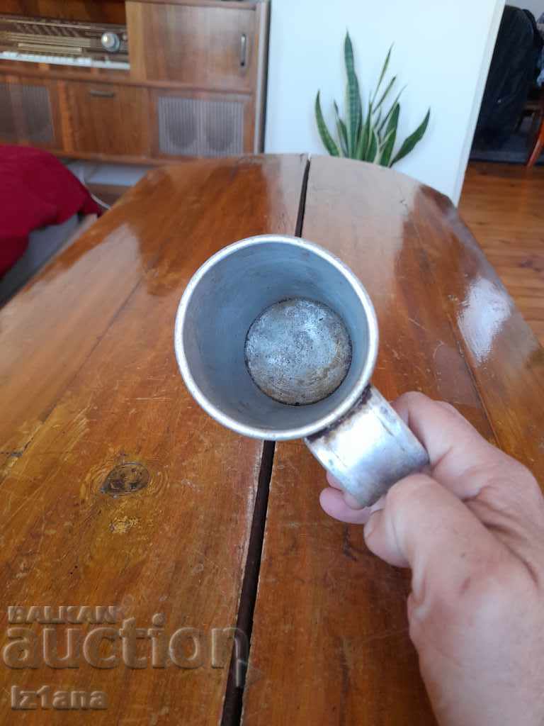 An old measure, a measure for liquids - 6 An old measure, a measure for liquids - 6