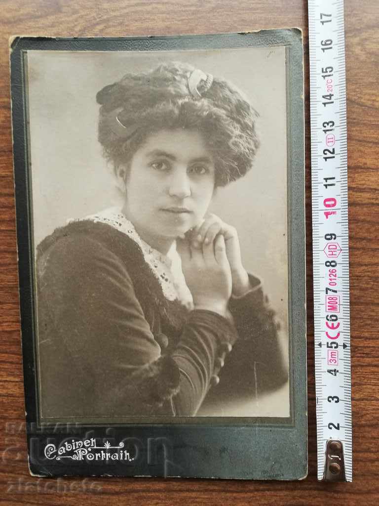 Old photo Hard cardboard with price 10.00 BGN | € 5.11