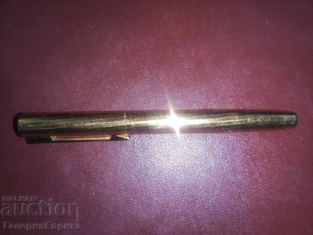 Gold-plated pen with gold pen Waterman with price 159.00 BGN | € 81.30 Gold-plated pen with gold pen Waterman with price 159.00 BGN | € 81.30