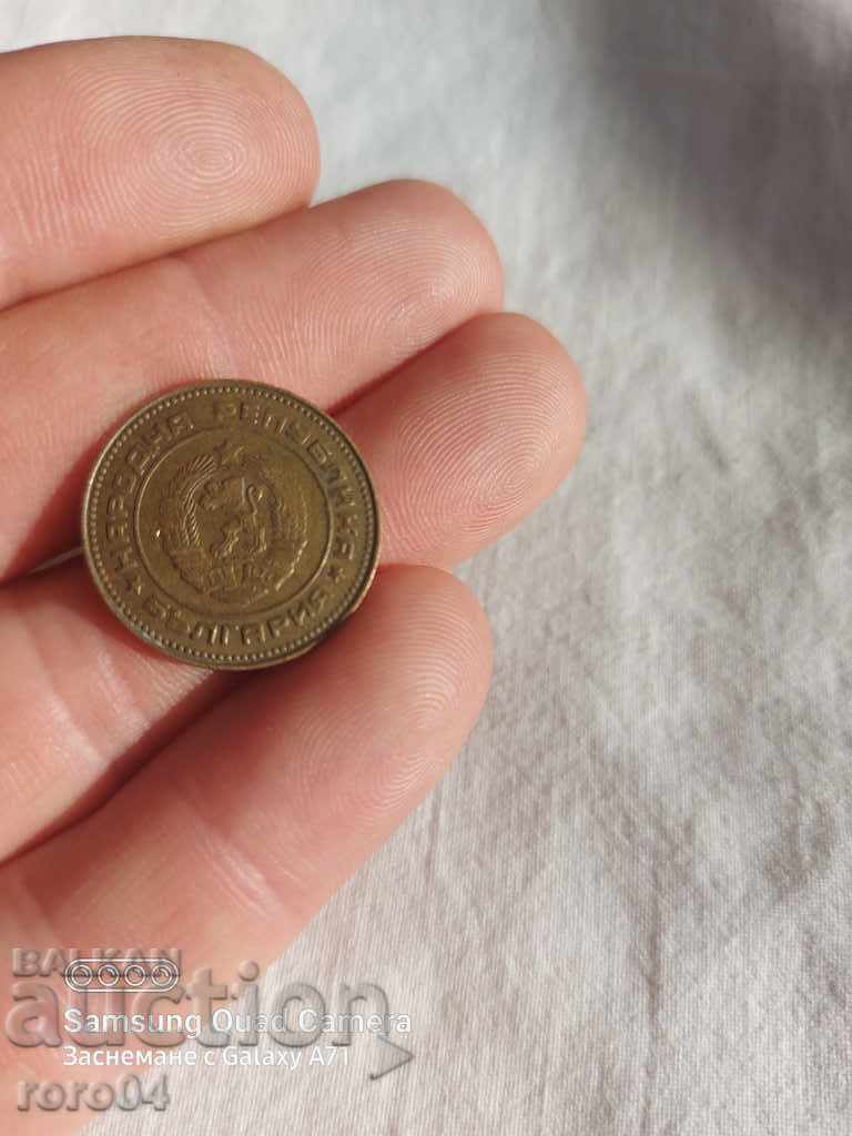 5 HUNDREDS 1989 - DEFECTIVE - 6 5 HUNDREDS 1989 - DEFECTIVE - 6