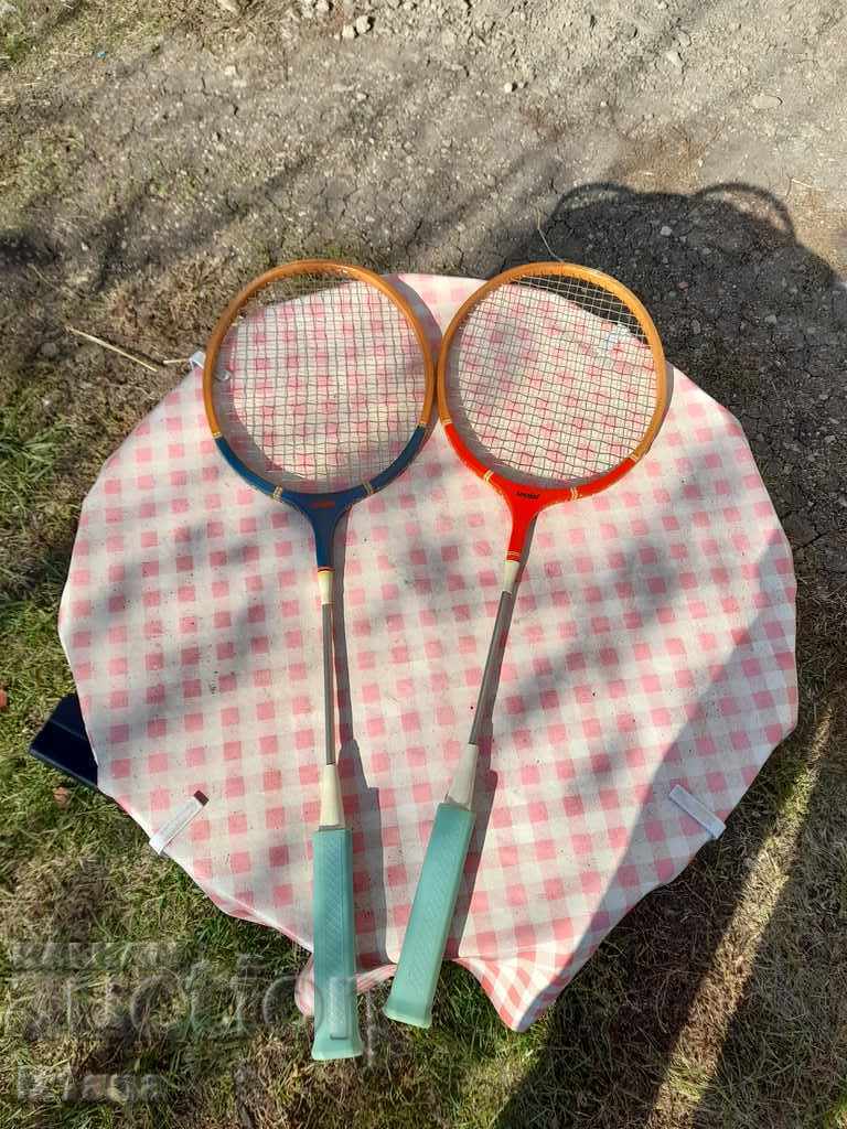Bătrâni de badminton vechi, Germina Spezial