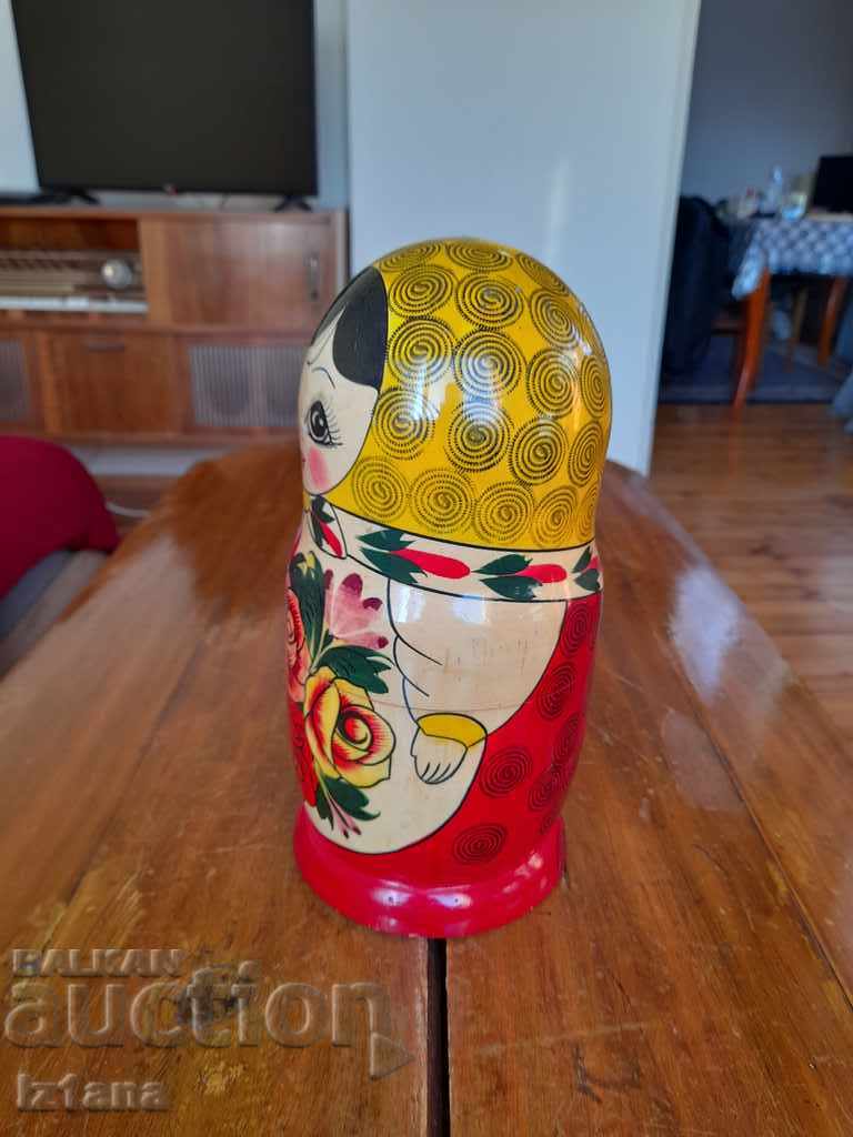 Livrarea Vechiul Matryoshka