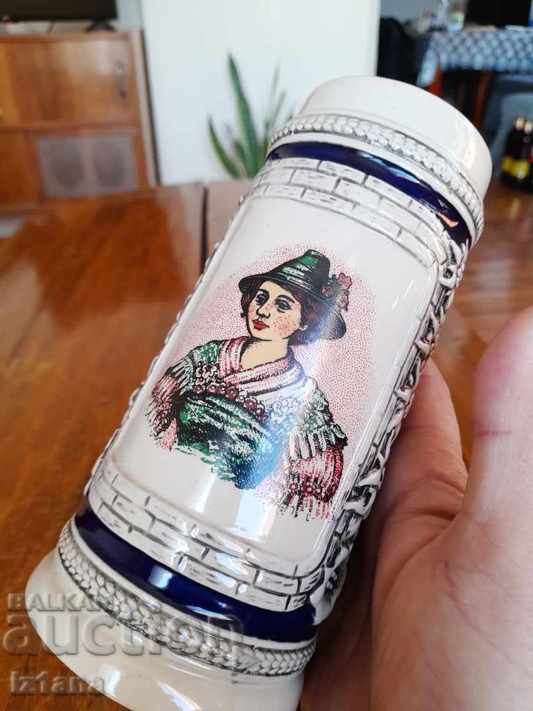 Old porcelain cup, jug with price 50.00 BGN | € 25.56