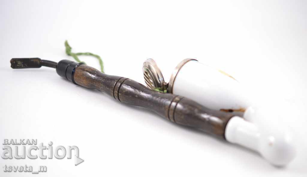 Auction Antique collector's porcelain pipe with lid Auction Antique collector's porcelain pipe with lid