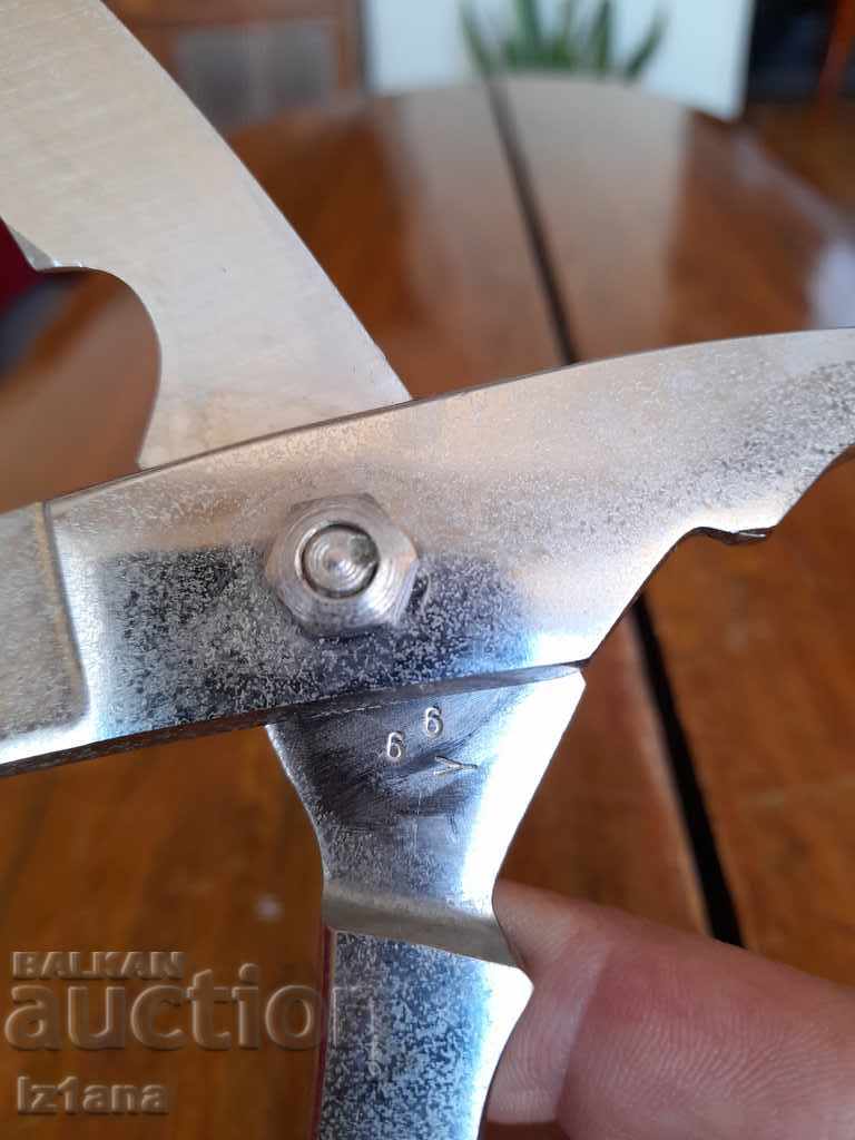 Delivery of Old scissors, scissors Delivery of Old scissors, scissors