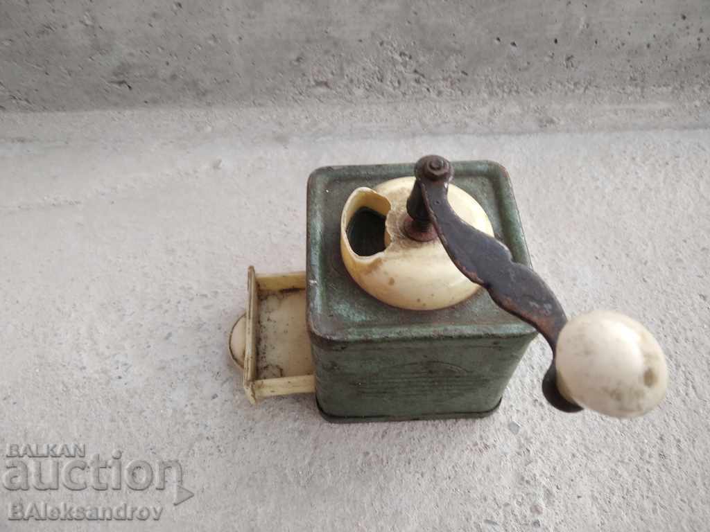 Old metal grinder - 5 Old metal grinder - 5