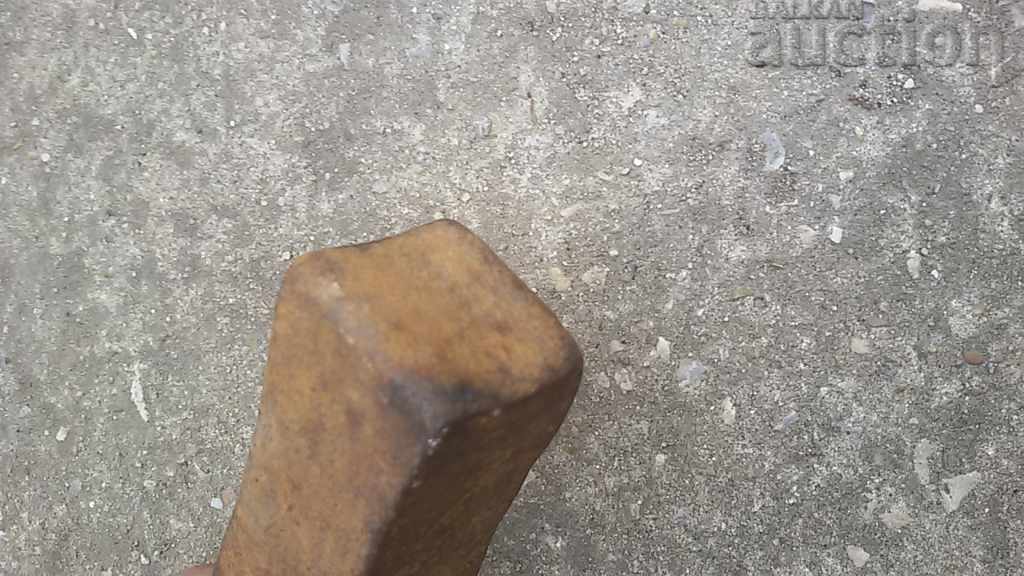 Very old hammer for cut stone over 100 years, wrought iron - 7 Very old hammer for cut stone over 100 years, wrought iron - 7