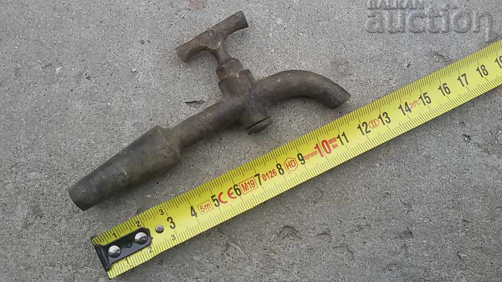 Auction antique bronze faucet Auction antique bronze faucet