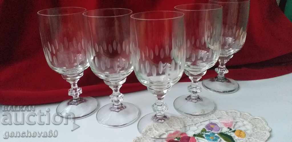 Crystal engraved aperitif glasses