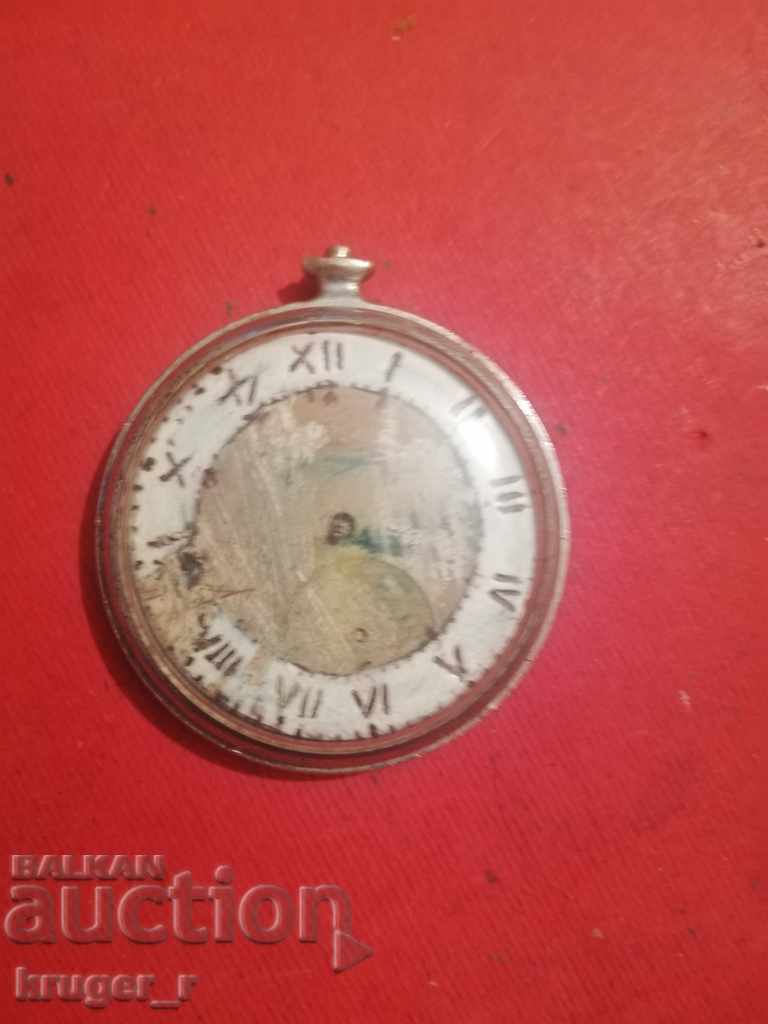 Pocket watch with price 12.00 BGN | € 6.14 Pocket watch with price 12.00 BGN | € 6.14