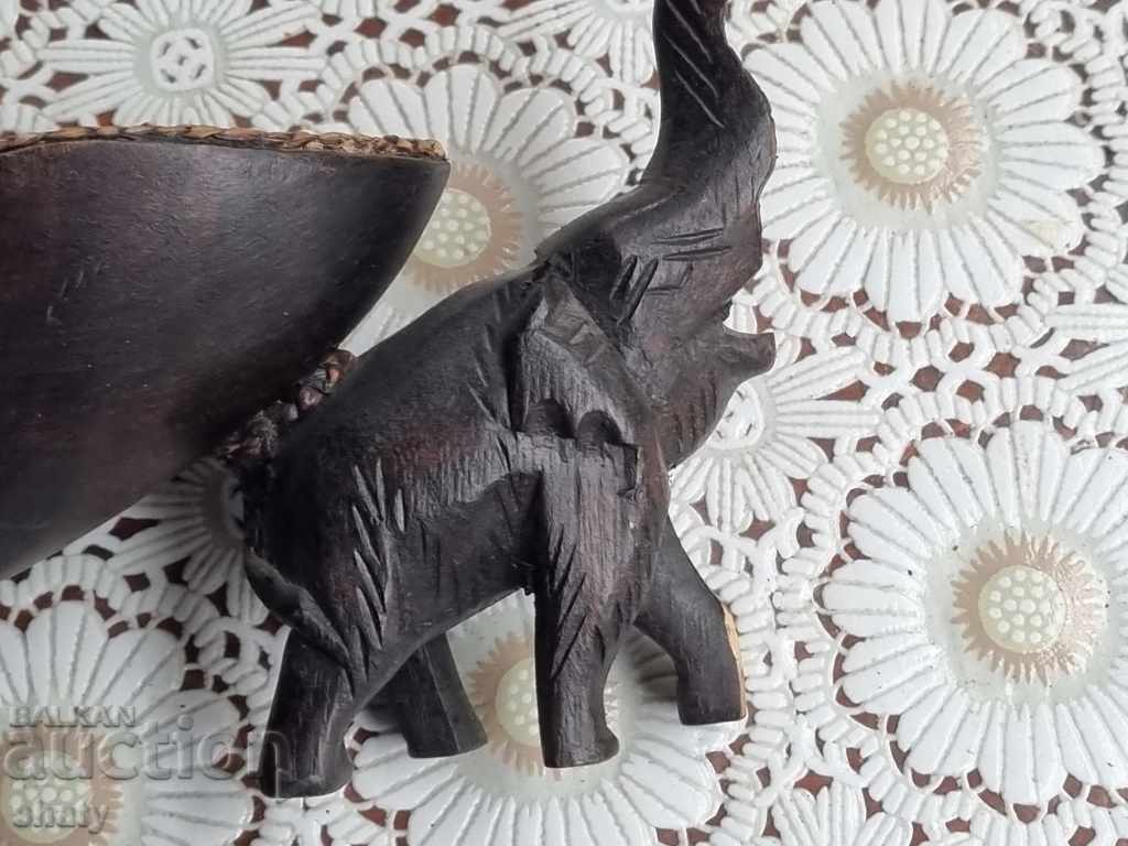 Wooden vessel. Elephants with price 35.00 BGN | € 17.90 Wooden vessel. Elephants with price 35.00 BGN | € 17.90